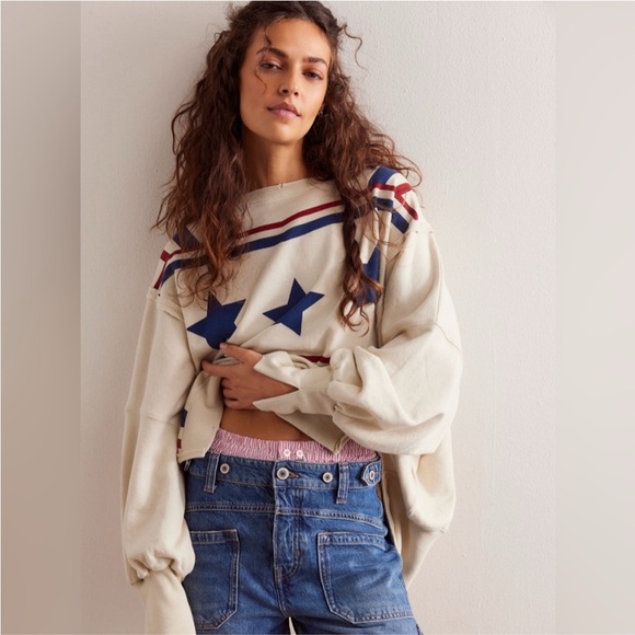 Free People / We The Free Graphic Camden NWOT Size Small - Picture 3 of 4